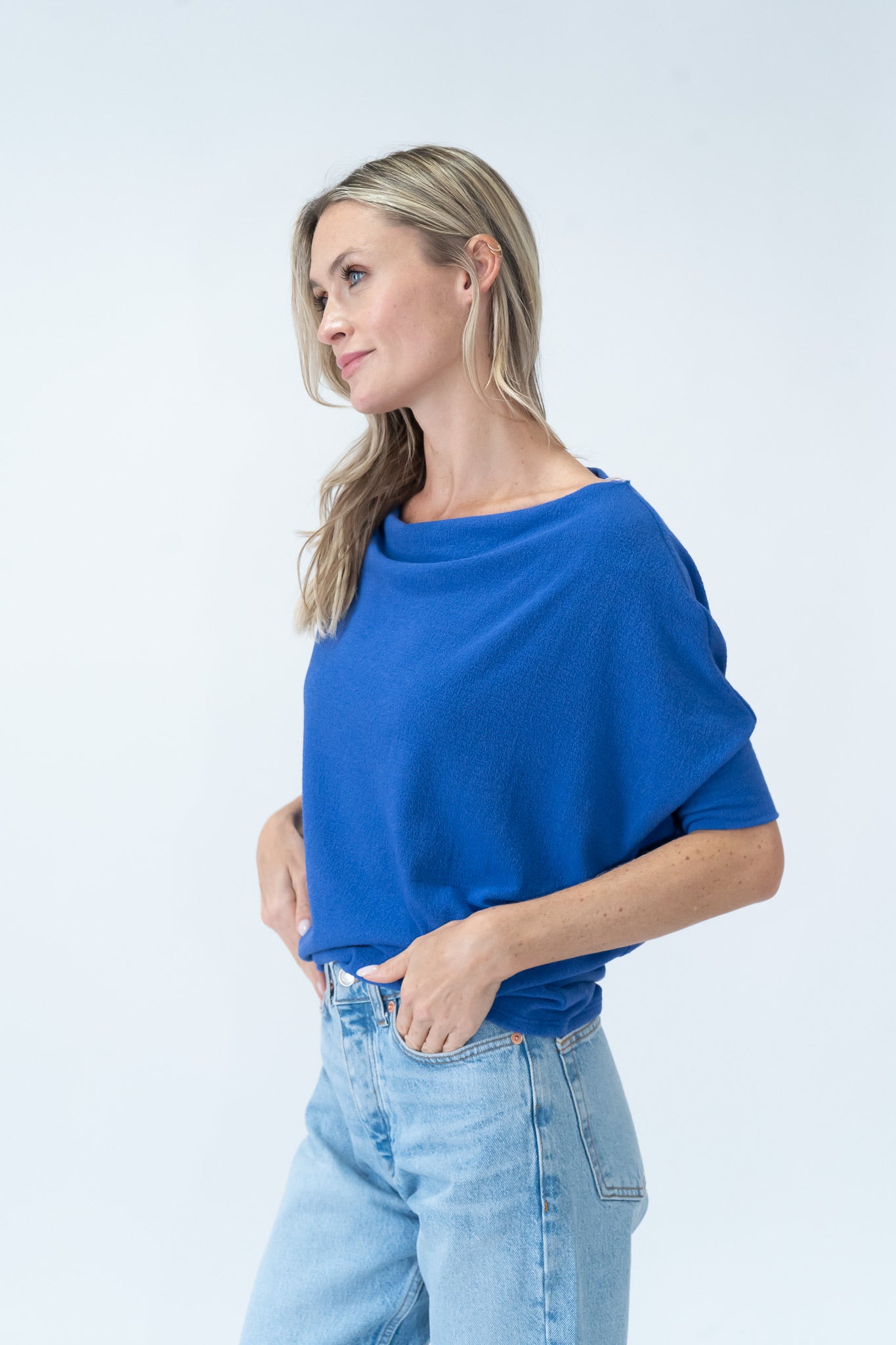 SHORT SLEEVE ANYWHERE TOP