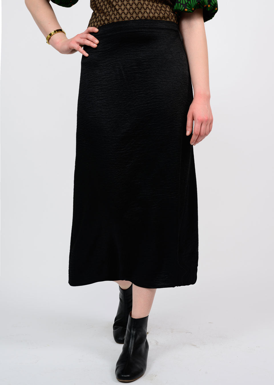 MIDI SKIRT
