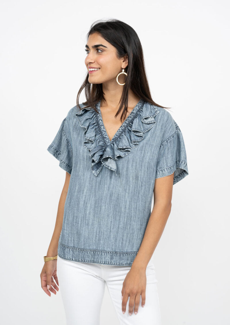 RUFFLE FRONT TOP