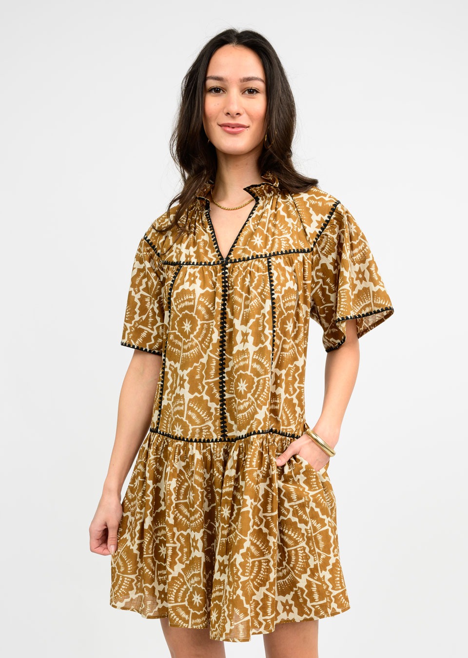 SHELL STITCHED TRIM DRESS