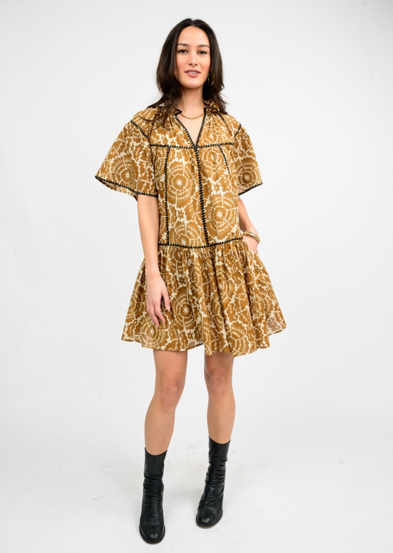 SHELL STITCHED DRESS